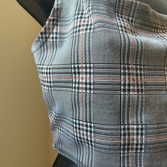Vintage Checkered Crop Top - Picture 2 of 5